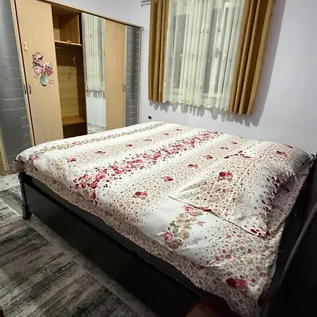 Eme Flat Tirana